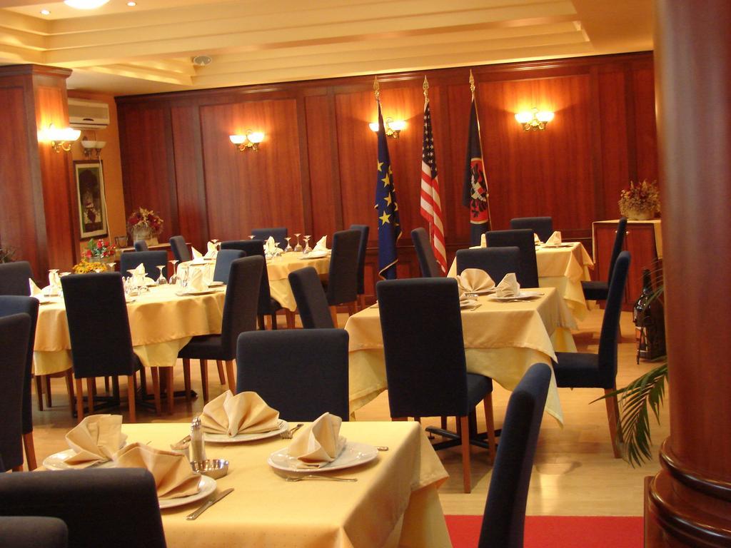 Hotel Ora Приштина Екстер'єр фото